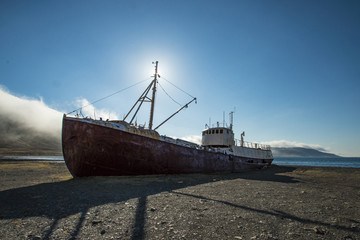 Stranded ship Iceland