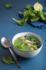 green smoothie bowl spinach kiwi blueberry lime banana with chia seed