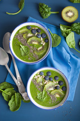 green smoothie bowl spinach kiwi blueberry lime banana with chia seed