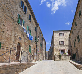 Toskana-Impressionen, Volterra im Chianti-Gebiet (Altstadtansicht)