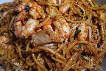 Close up fried hot and spicy noodles with shrimps