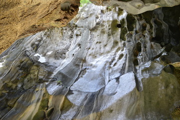 Heart-shaped sunlight in the cave, El Nido