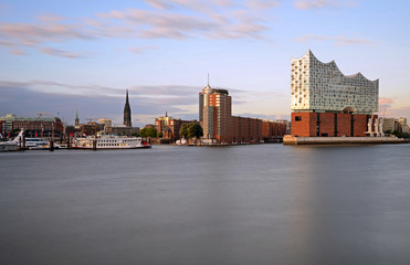 Obraz premium Blick auf die Elbphilharmonie