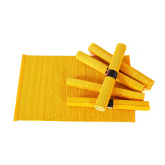 Yellow underplates.