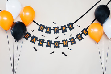 happy halloween party garland with air balloons