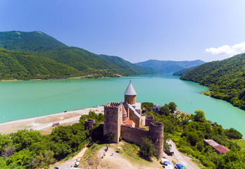 Fototapeta na wymiar Ananuri Castle with Church on the bank of lake, Georgia.