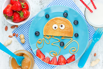 Medusa pancake fun idea for kids