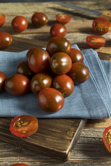 Raw Red Organic Cherry Kamato Tomatoes