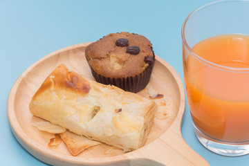 Banana Cup Cake,chicken pie and orange juice 
