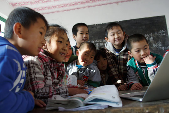 Rural primary school students in the use of computers