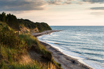 Meeresk&uuml;ste im Abendrot