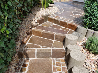 Gartenweg, Natursteinplatten, Porphyr