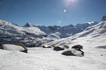 vue sur le massif du Mont-Blanc depuis les chalets de Mo&egrave;de