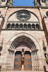 Obraz premium Kirche Sankt Peter und Paul in Obernai 