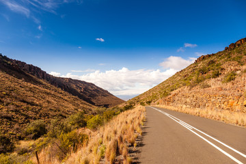 The road from Nieu bethesda to Graaf Reniet.
