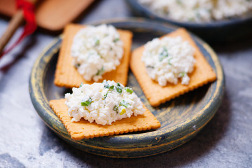 Cracker cookies with cottage cheese 