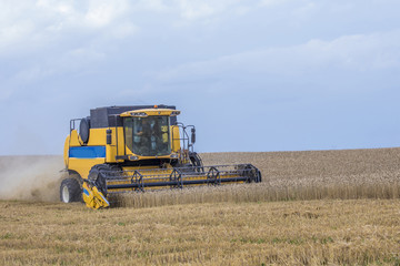 Obraz premium combine 