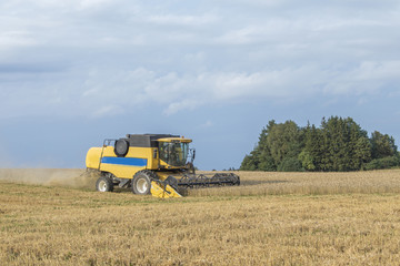 Obraz premium combine 