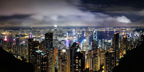Obraz premium Panorama view of Hong Kong city skyline at night