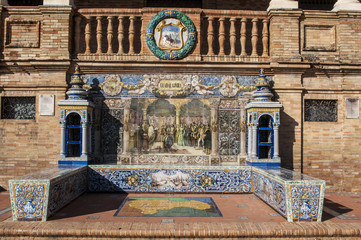 Spagna: ornamenti in ceramica dedicati alle 48 province spagnole con mappe, mosaici raffiguranti...