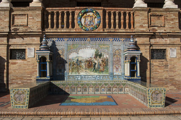 Spagna: ornamenti in ceramica dedicati alle 48 province spagnole con mappe, mosaici raffiguranti...