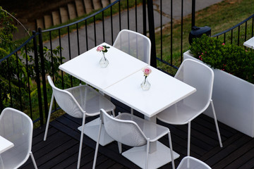white table and chairs