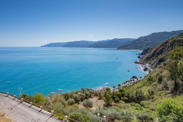 Fototapeta na wymiar Vista panoramica sulle coste Messinesi dalle rovine del castello di Capo d'Orlando, Sicilia 