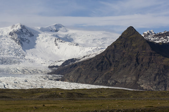 The sunset over the Iceland's largest glacier Vatnajokull.