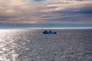 Icebergs, glaciers, growlers in Arctic ocean © max5128