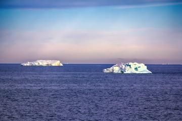 Icebergs, glaciers, growlers in Arctic ocean © max5128