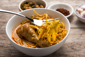 Khao Soi Recipe, Curried Noodle Soup with Chicken