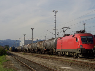 Fototapeta na wymiar Gütertransport 