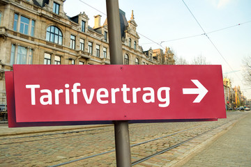 Fototapeta premium Schild 211 - Tarifvertrag