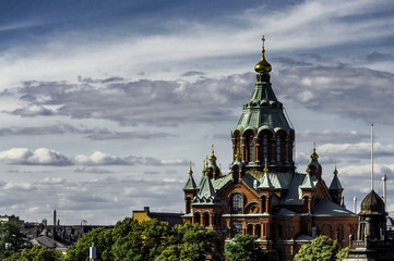 Fototapeta na wymiar The Uspenski cathedral in Helsinki, the largest orthodox church in western Europe