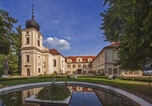 Loucen castle