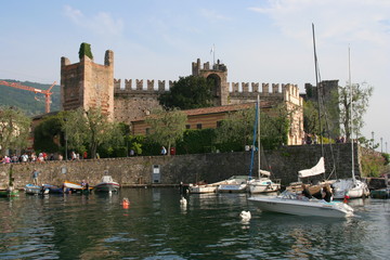 Fototapeta premium Torri del Benaco