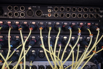 Mixer connectors