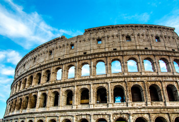 Fototapeta na wymiar Italian architecture of Rome. Atmospheric city. Coliseum