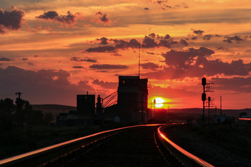 sundown at the grainery