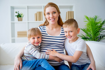 Family with pregnant mother