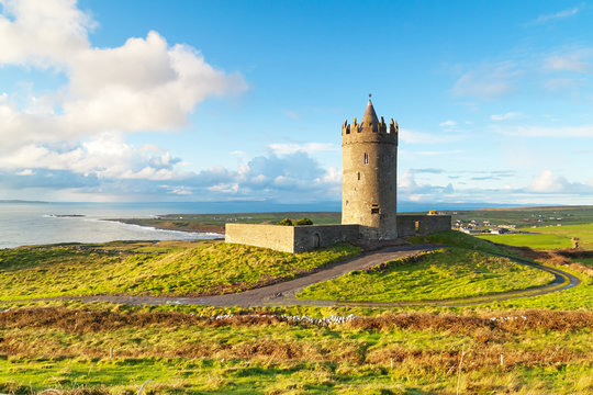 Doonagore castle near Doolin - Ireland