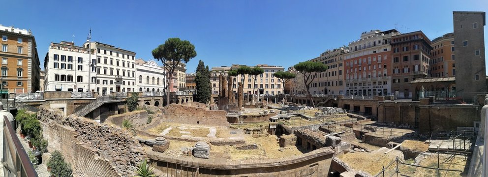 Roma - Panoramica di Largo di Torre Argentina