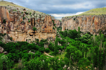 Fototapeta na wymiar Ihlara valley landscape in cappadocia,Turkey.