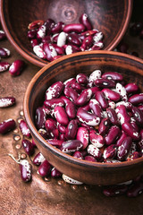 Red kidney beans in bowl