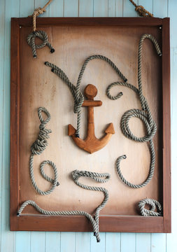 Anchor and knots as wall decoration