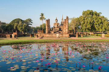 buddha with lily pond in Sukhothai