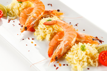 Shrimps with rice and vegetables