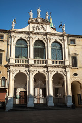 Fototapeta na wymiar Chiesa di S. Vincenzo Vicenza