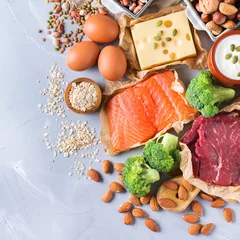 Crédence de cuisine en verre imprimé Gamme de produits Assortment of healthy protein source and body building food