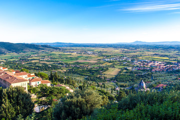 Fototapeta na wymiar View of Val di Chiana in tuscany, Italy